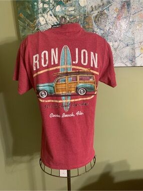 Ron Jon Surf Shop shirt in size M.